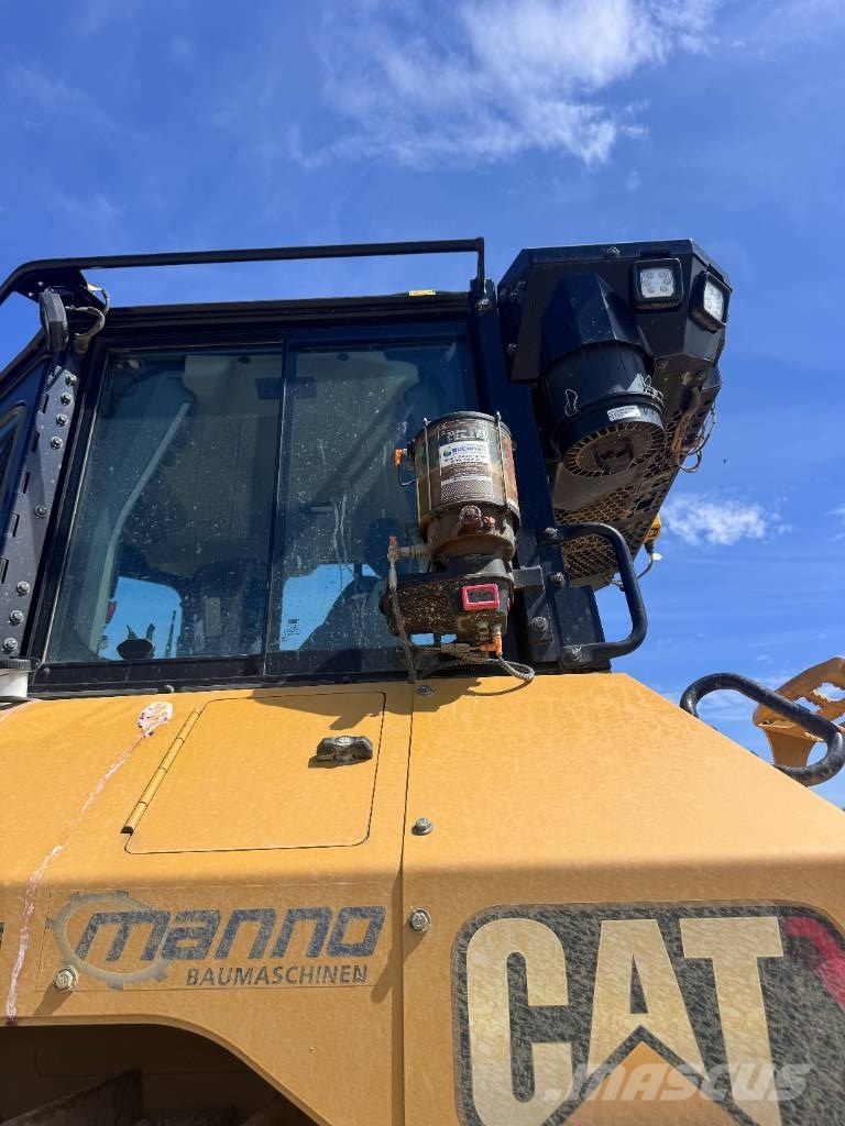 CAT D 5 LGP Kāpurķēžu buldozeri