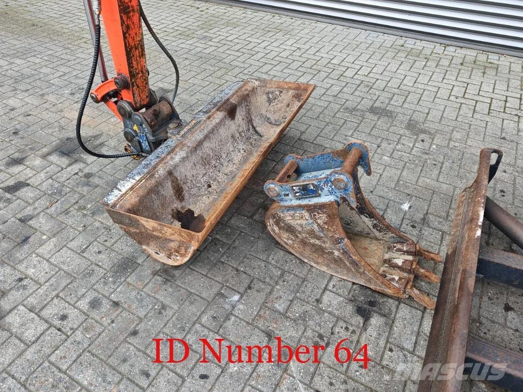 Kubota KX 121-3 2 Buckets 2 Pieces! Minigraafmachines < 7t