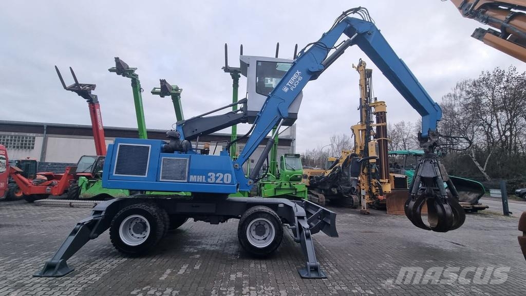 Fuchs MHL 320 Βιομηχανικά μηχανήματα διαχείρισης αποβλήτων