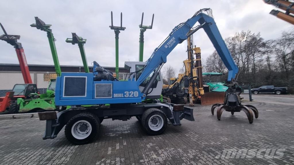 Fuchs MHL 320 Βιομηχανικά μηχανήματα διαχείρισης αποβλήτων