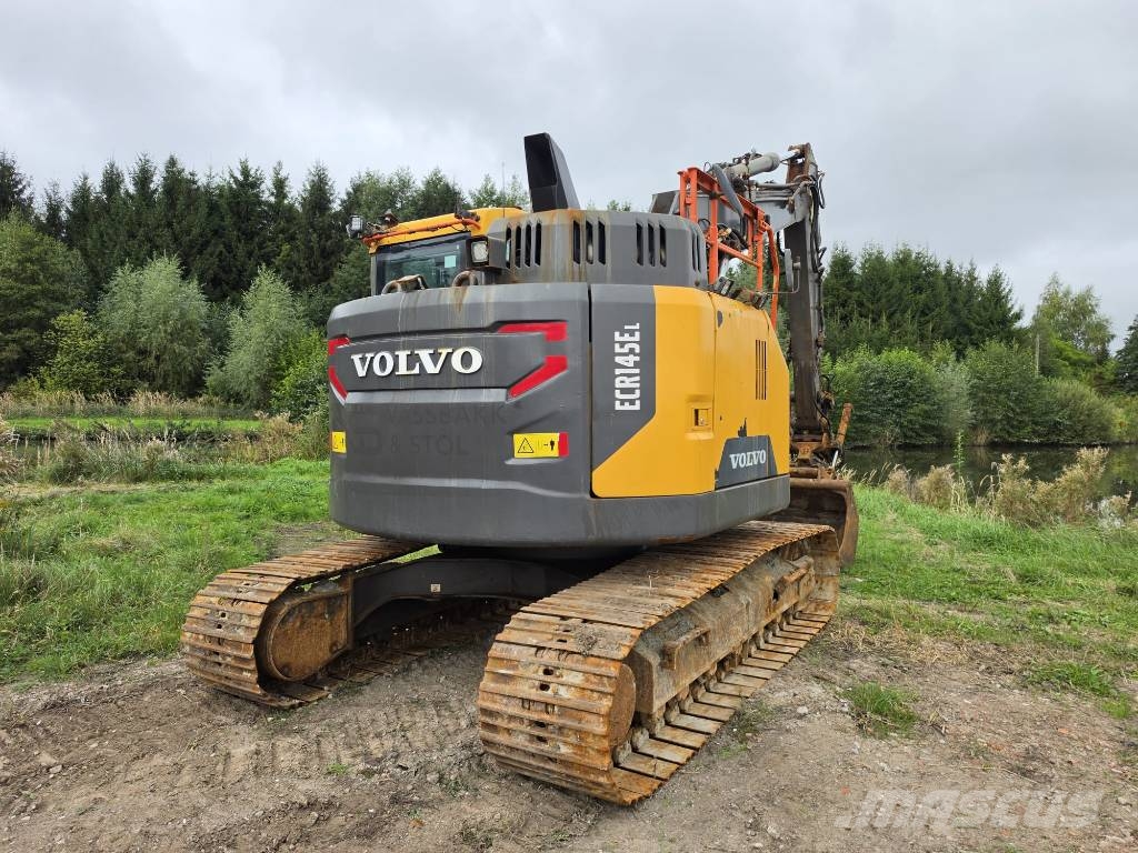 Volvo ECR 145 EL Гусеничные экскаваторы