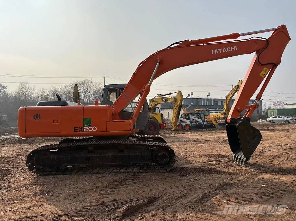 Hitachi EX200 履带挖掘机