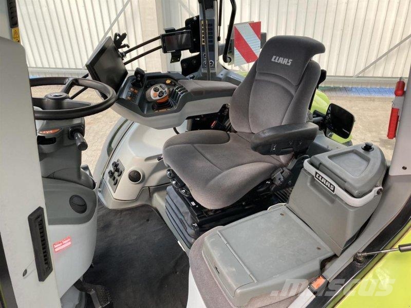 CLAAS Axion 920 트랙터