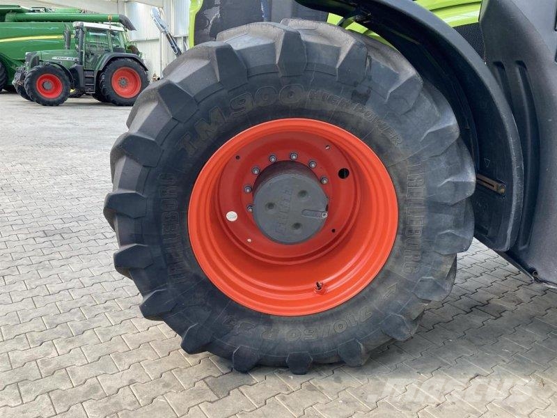 CLAAS Axion 920 트랙터