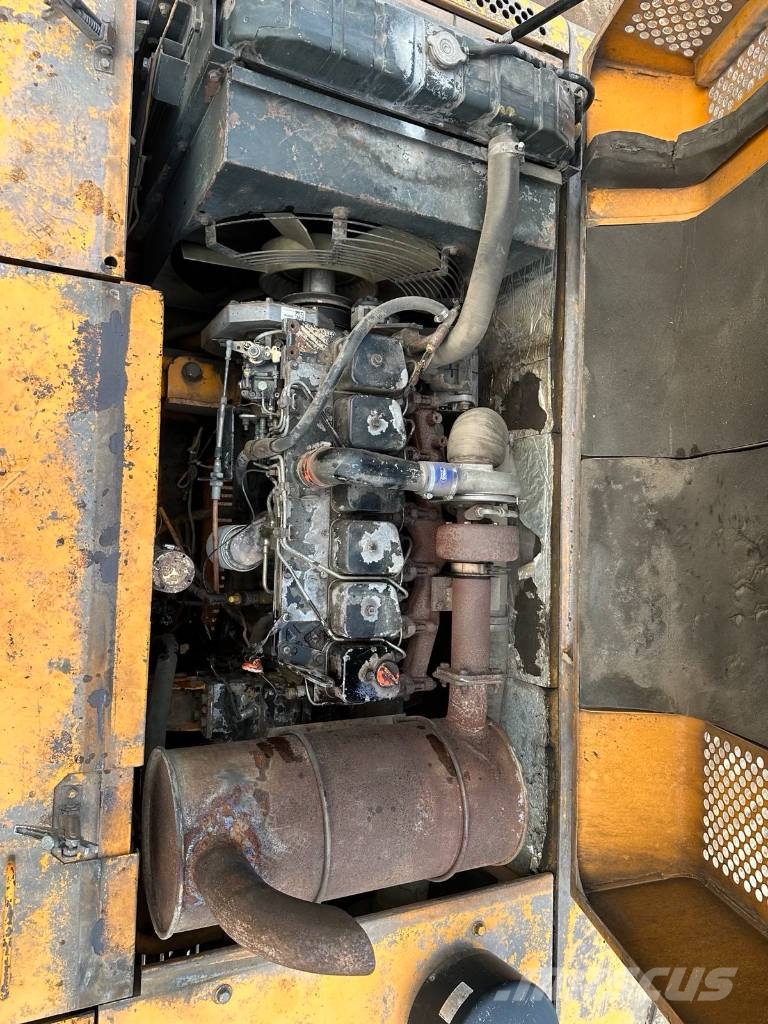 Hyundai Robex 210 LC Escavadeiras de esteiras