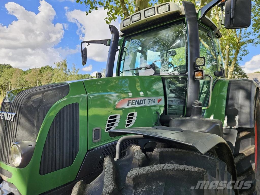 Fendt 714 Com2 Vario (711 712 716 ) Tracteur