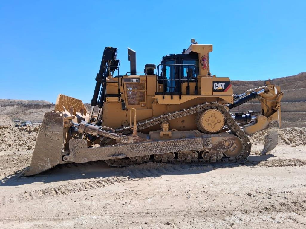 CAT D 10 T 2 (CE) Buldožeri guseničari