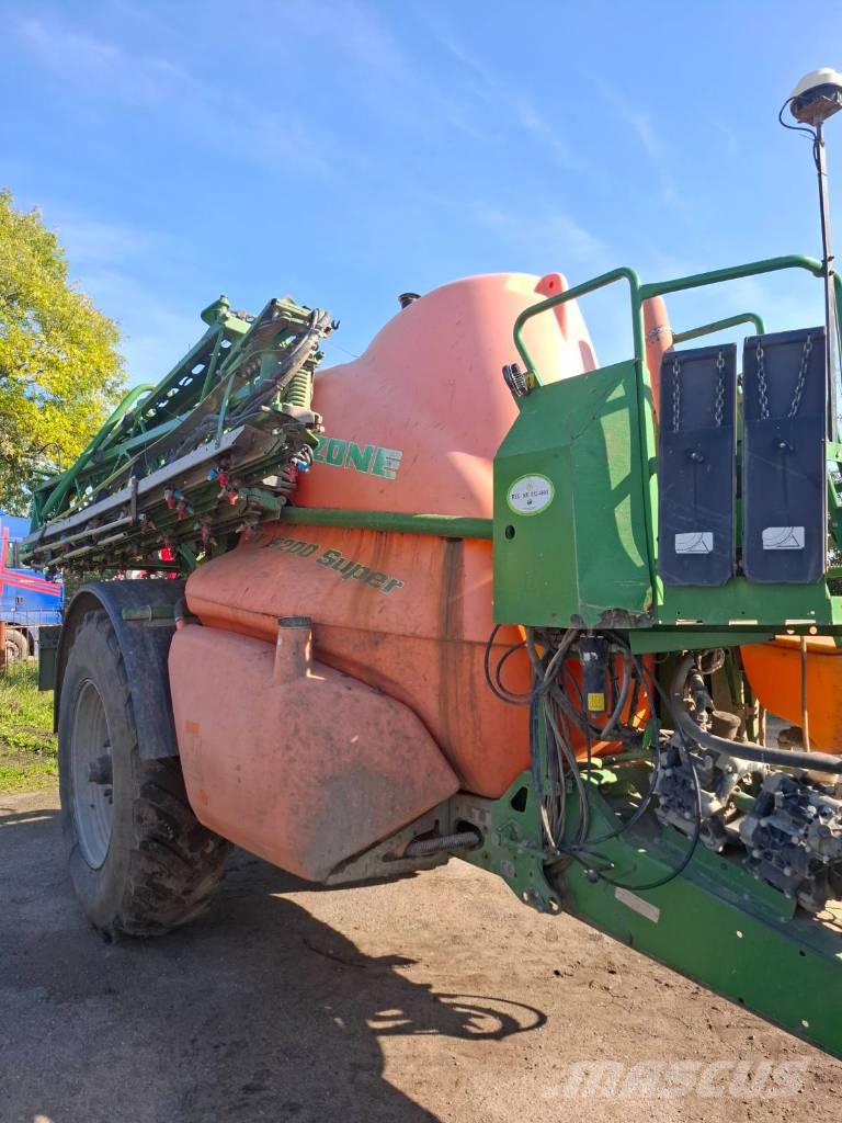 Amazone UX 5200 Vučene prskalice