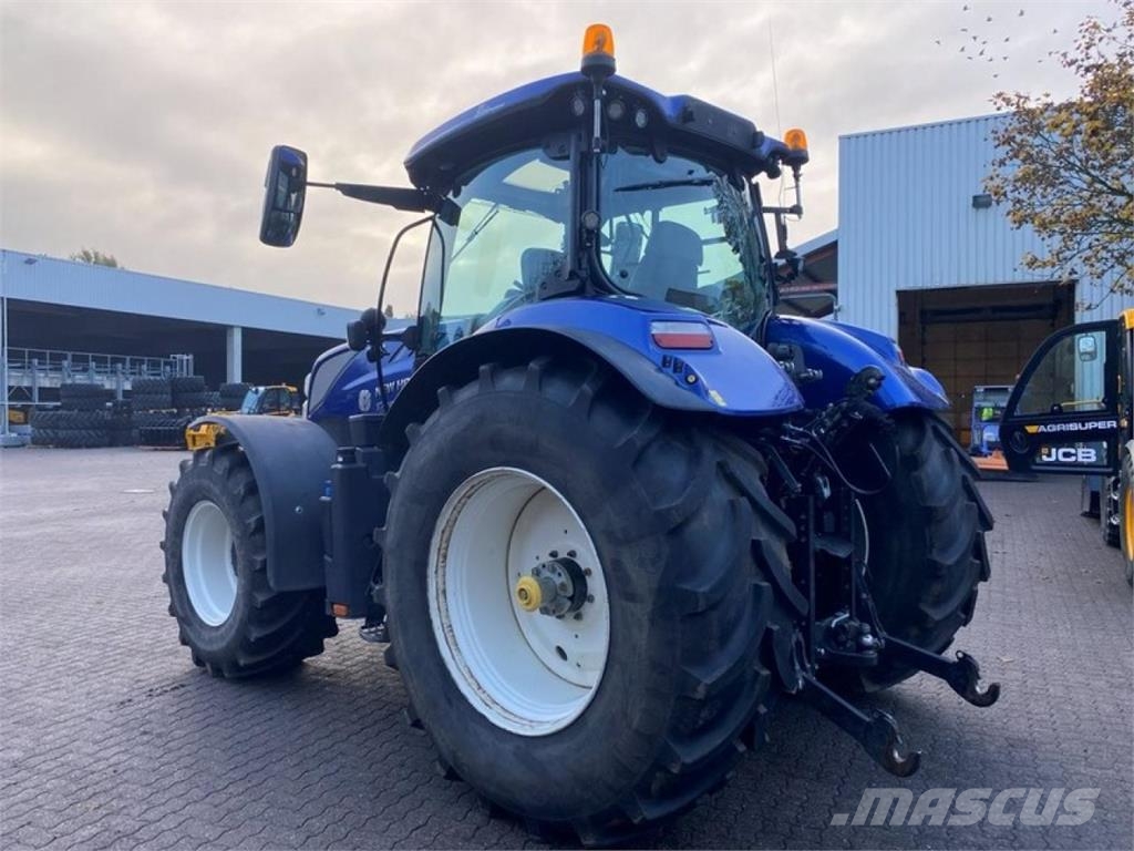 New Holland T7.225 AUTO COMMAND Tractoren