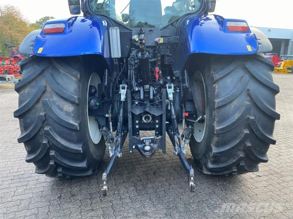 New Holland T7.225 AUTO COMMAND Tractoren