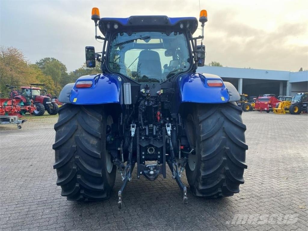New Holland T7.225 AUTO COMMAND Tractoren