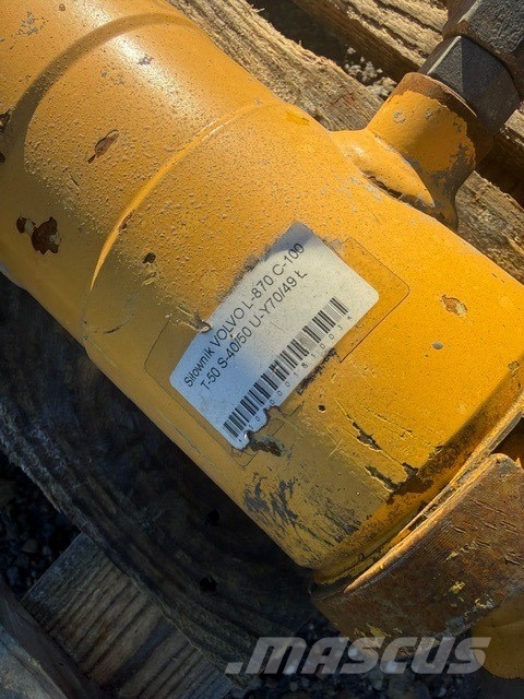 Volvo L 110 F USED HYDRAULIC CYLINDER Hidráulicos