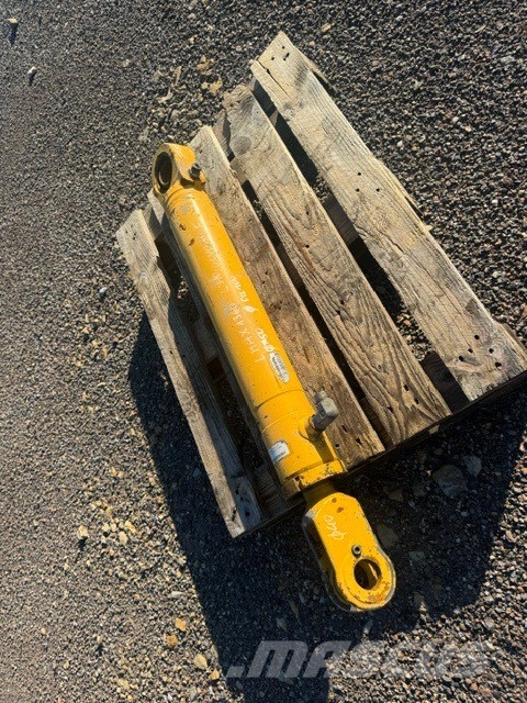 Volvo L 110 F USED HYDRAULIC CYLINDER Hidráulicos
