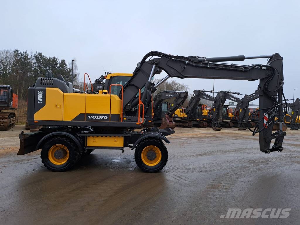 Volvo EW 180 E Mobilbagger