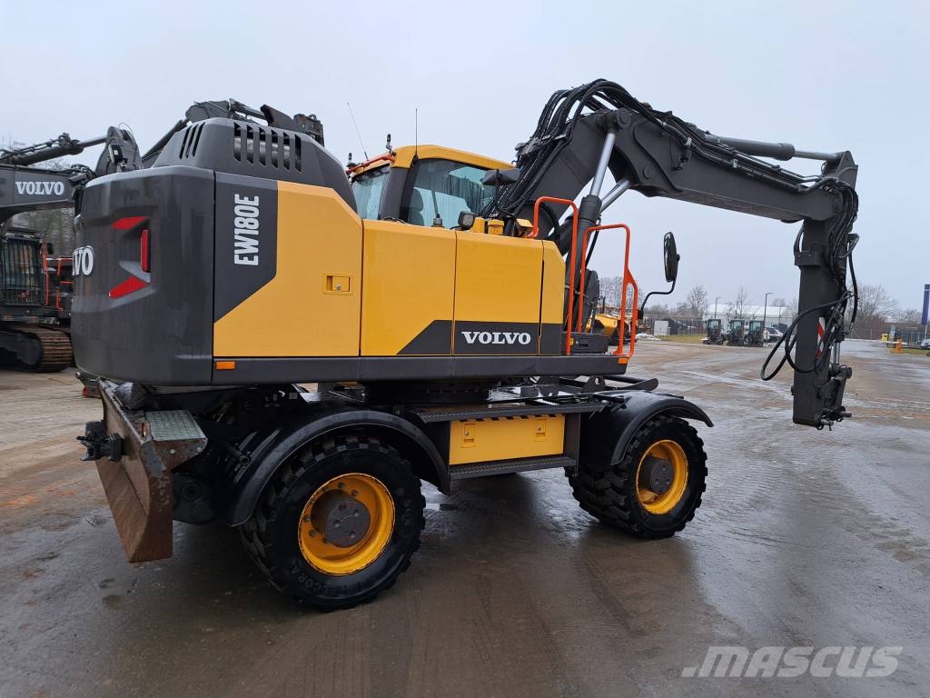 Volvo EW 180 E Mobilbagger