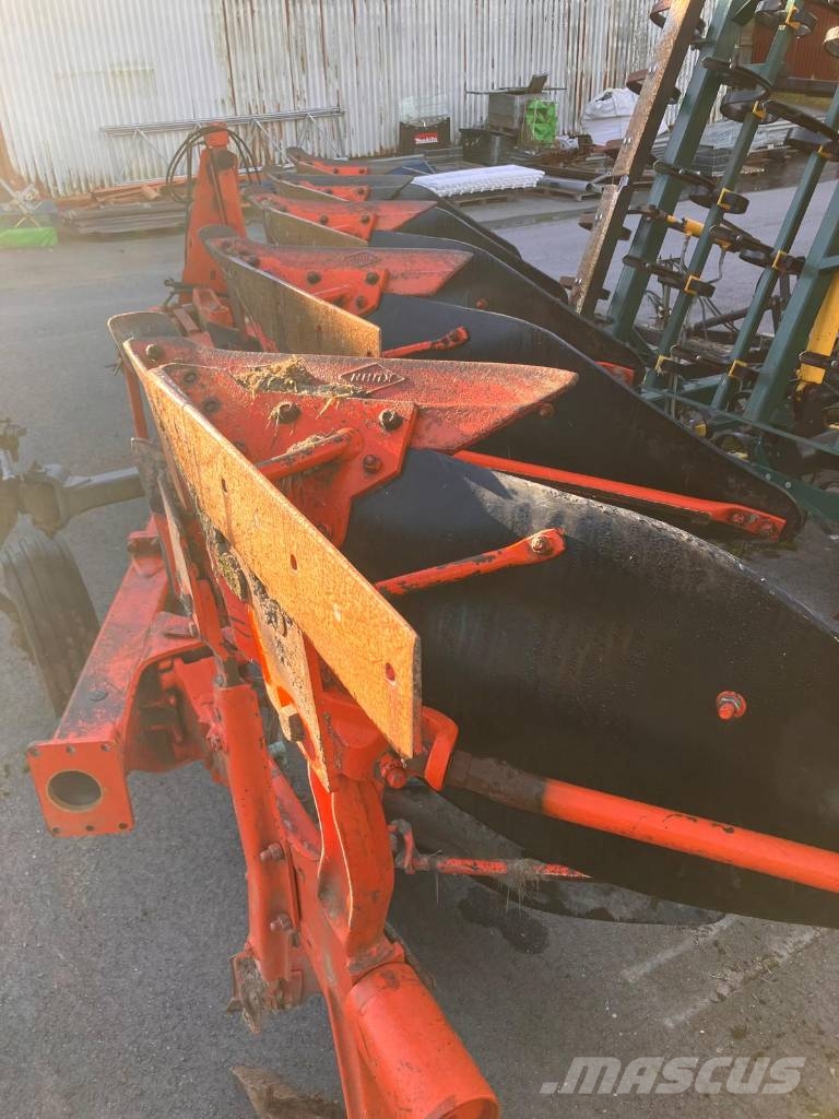 Kuhn Vari-Master 121 محاريث عكسية