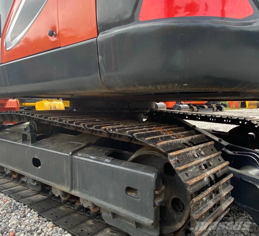 Doosan DX 75 Vikšriniai ekskavatoriai