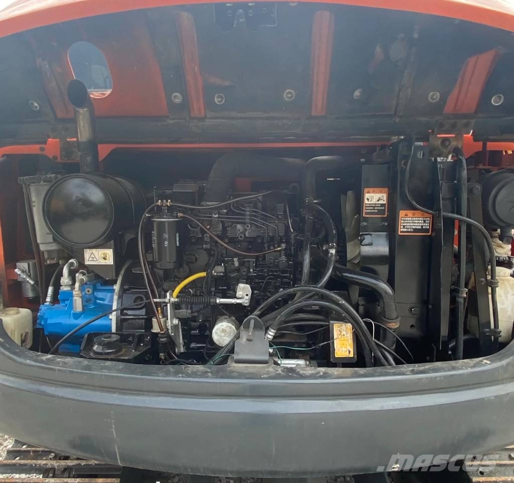 Doosan DX 75 Vikšriniai ekskavatoriai