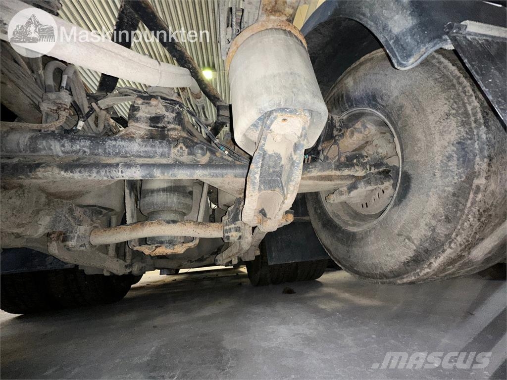 Volvo FH 8*2 平板车