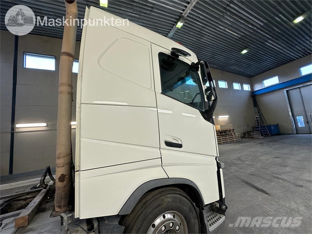 Volvo FH 8*2 平板车