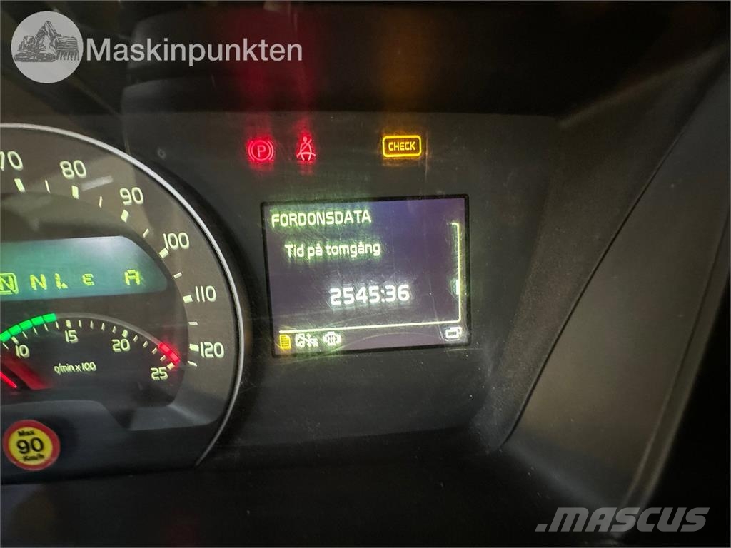 Volvo FH 8*2 平板车