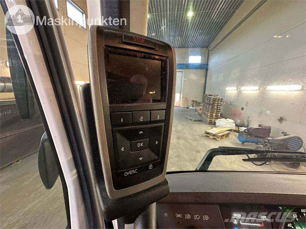 Volvo FH 8*2 平板车