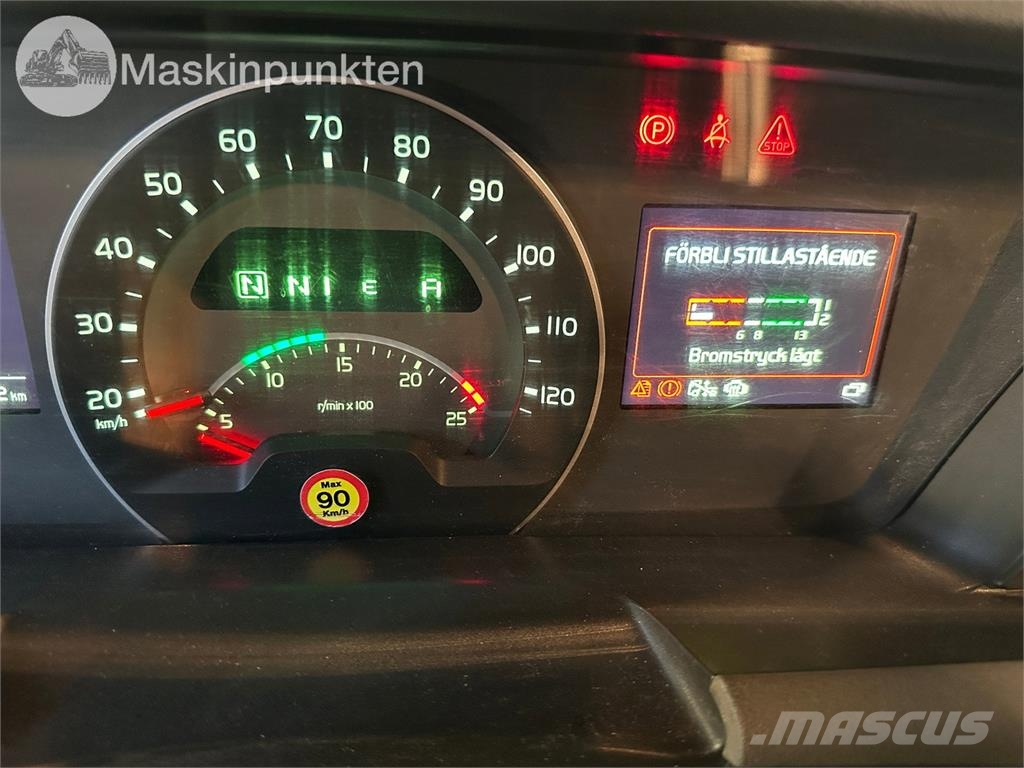 Volvo FH 8*2 平板车