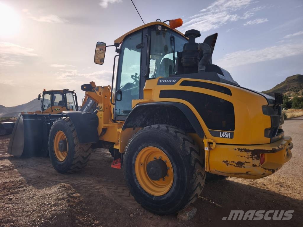 Volvo L45H 轮式装载机