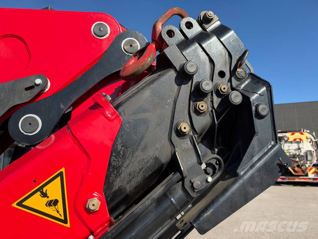 HMF 1920 K4 Radio control / Kran / Crane رافعات تحميل