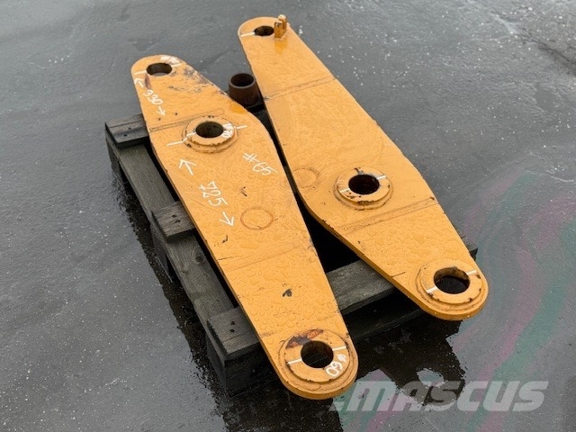CNH BUCKET LINK Kopad