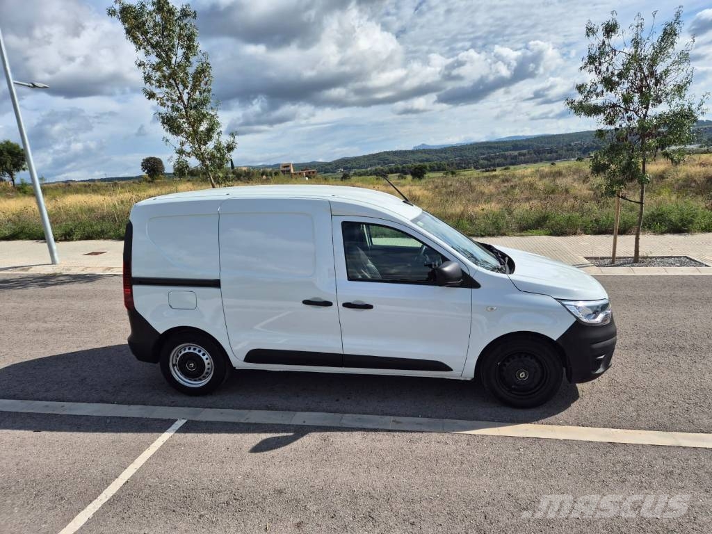 Renault Express هيكل صندوقي