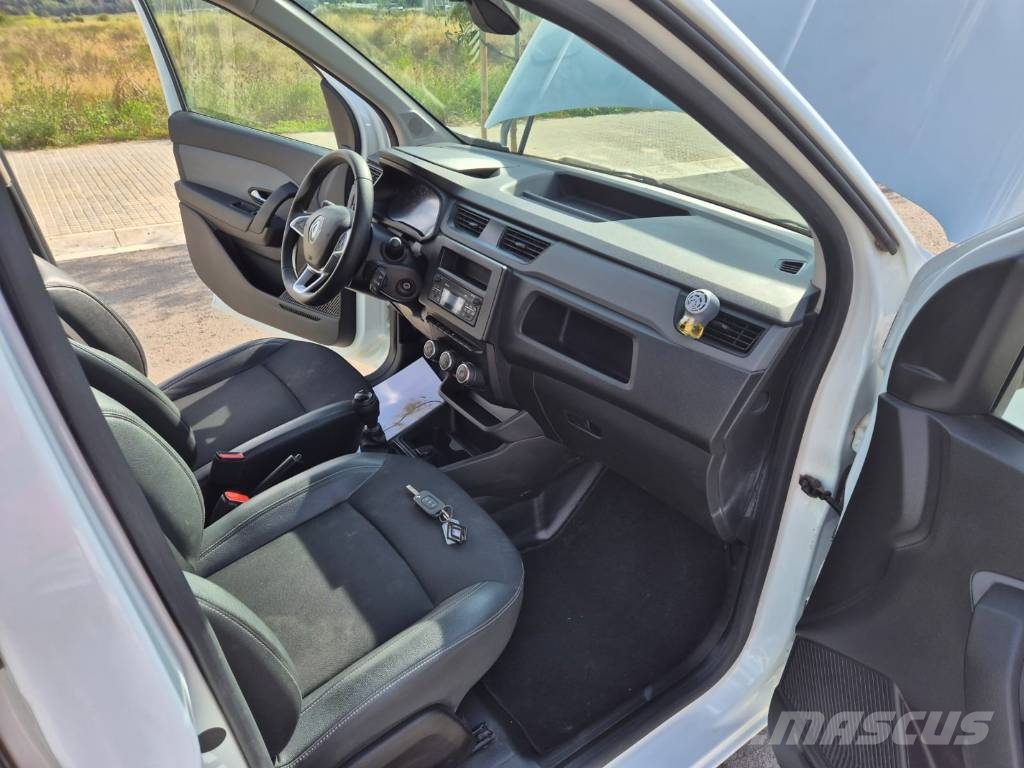 Renault Express هيكل صندوقي