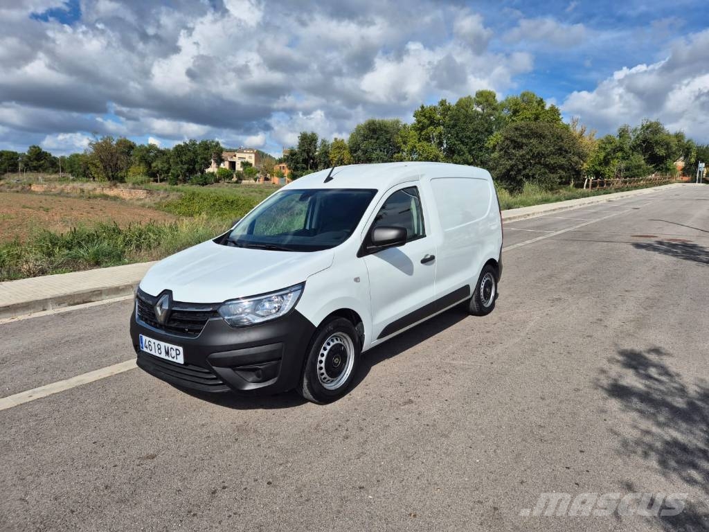 Renault Express هيكل صندوقي