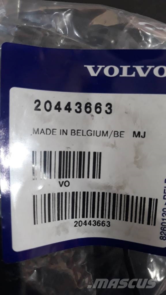 Volvo SEAT BELT 20443663 驾驶室与内部