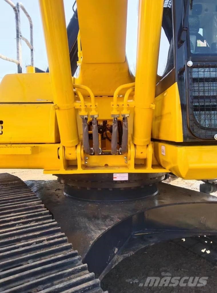 Komatsu PC 220-8 Pelle sur chenilles