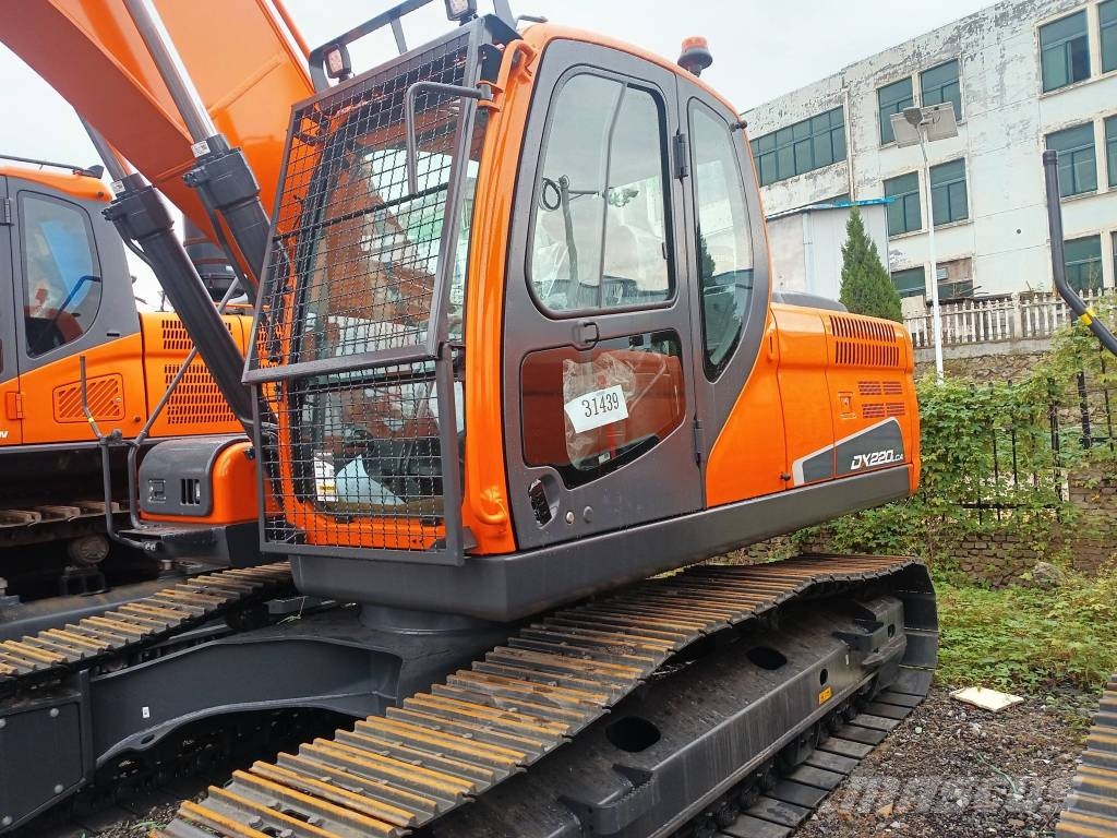 Doosan DX 225 LCA Gravemaskiner på larvebånd