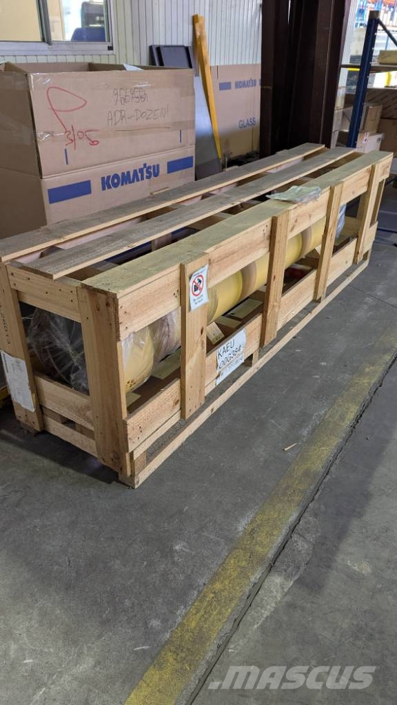 Komatsu WA 900-3 CYLINDER 707-13-26013 Hydraulik