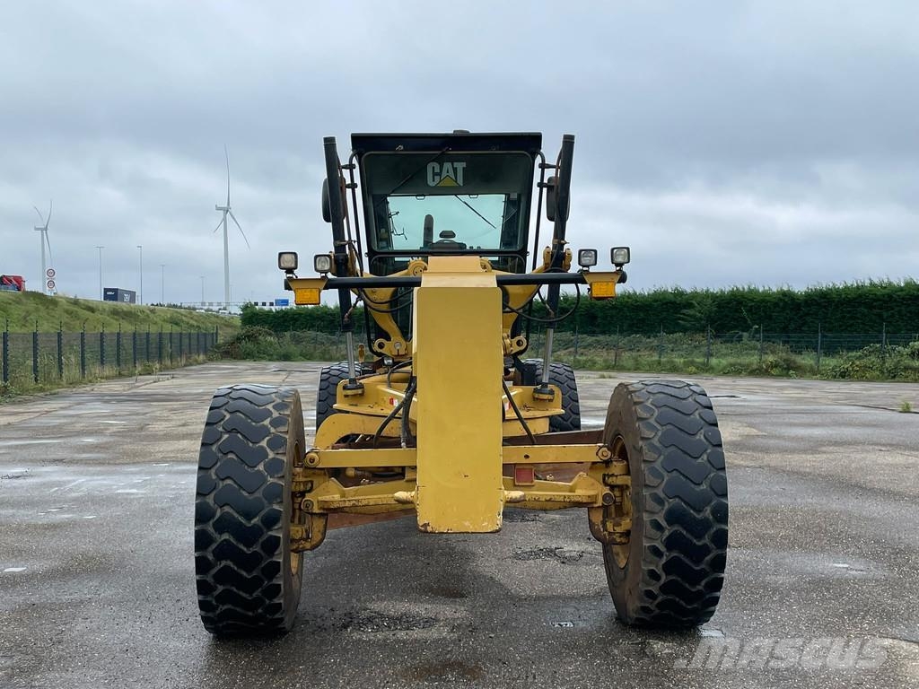 CAT 140K Graders