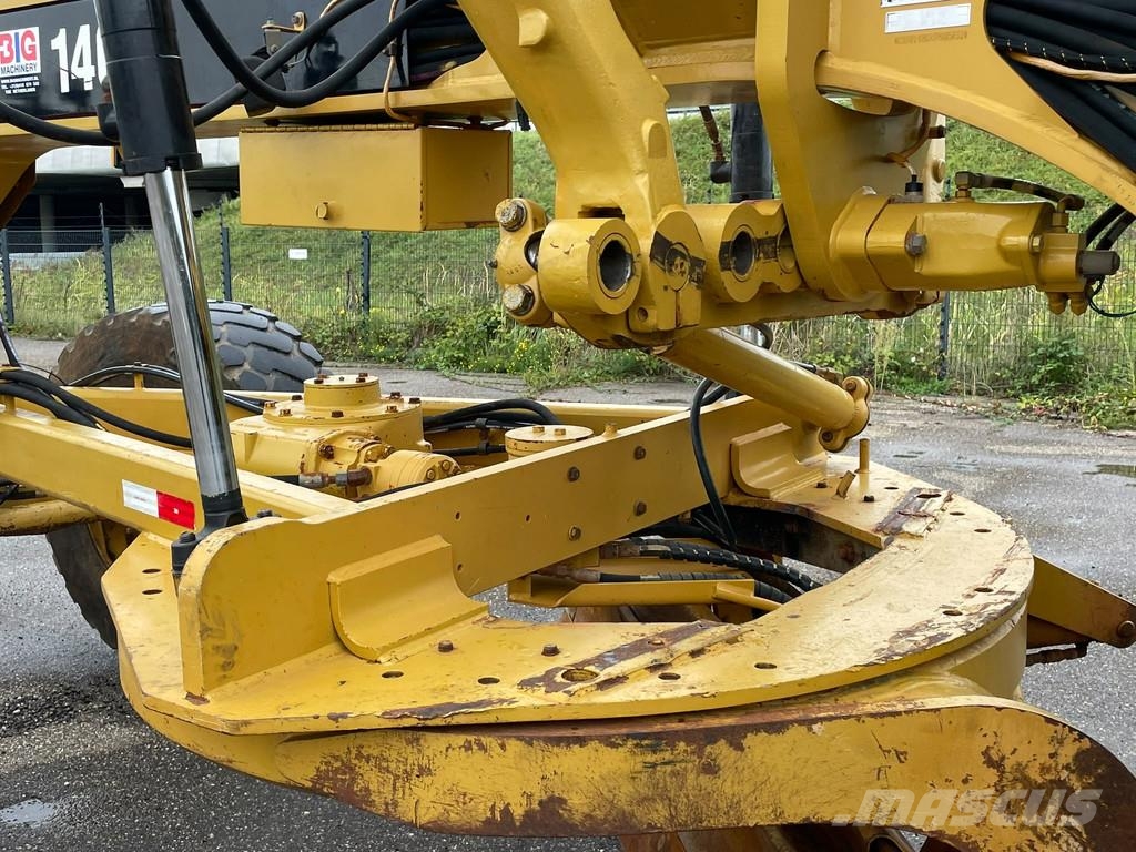 CAT 140K Graders