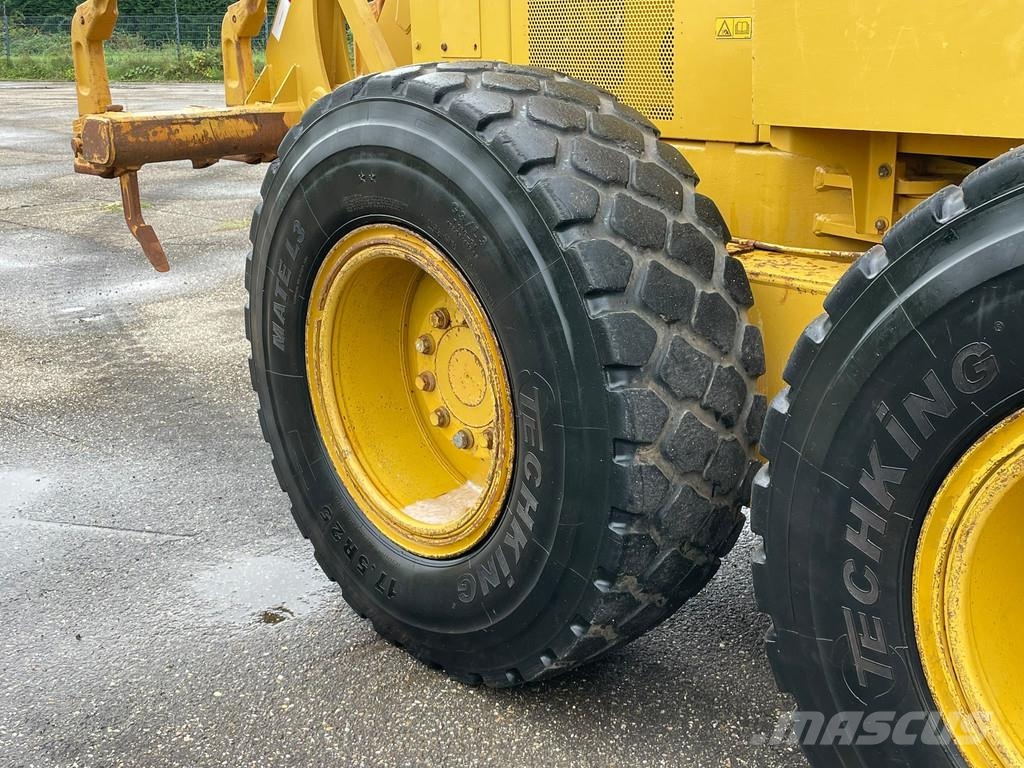 CAT 140K モーターグレーダー