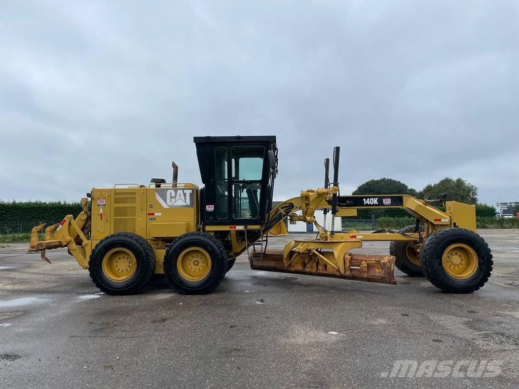 CAT 140K モーターグレーダー