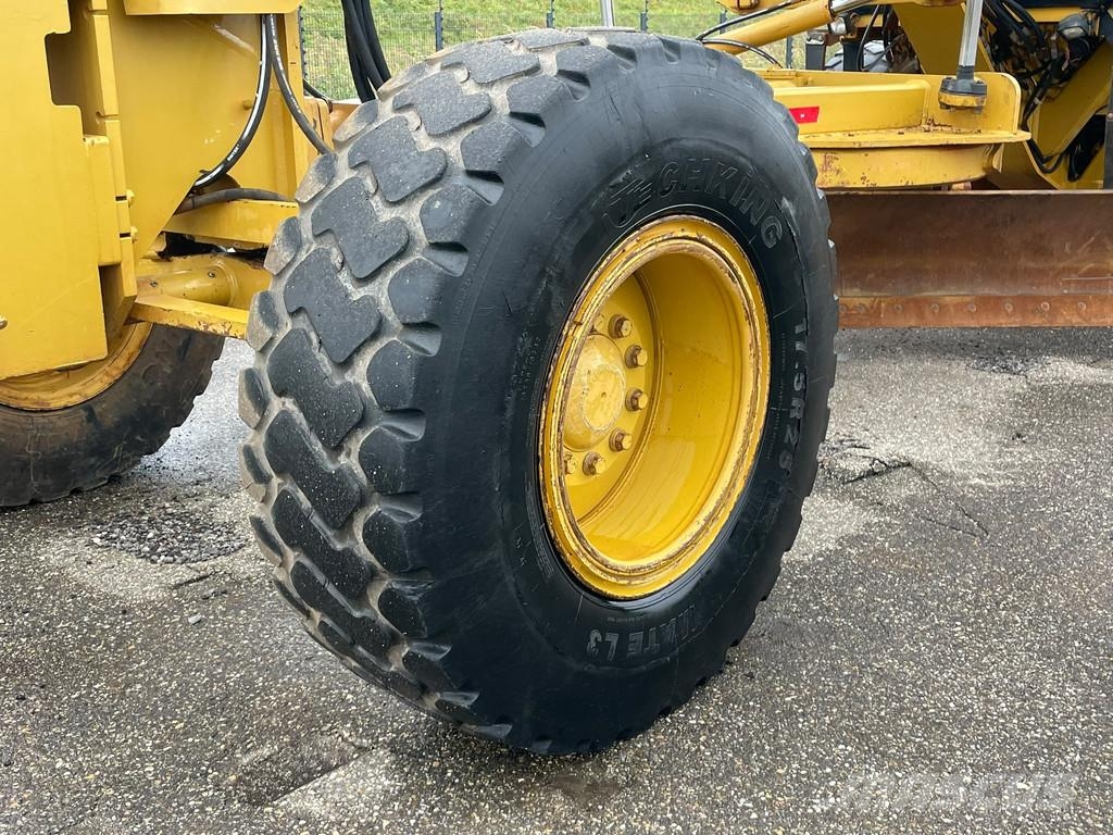 CAT 140K Graders