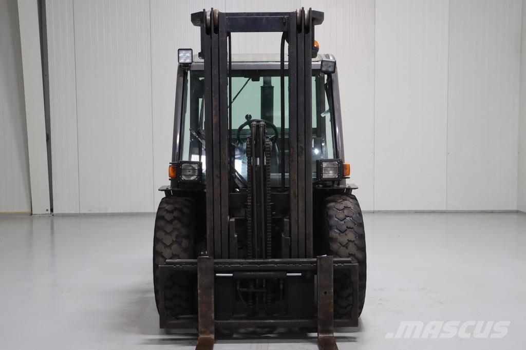 Manitou MH25-4T Dīzeļa autoiekrāvēji