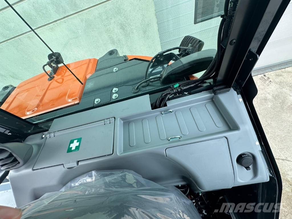 Hitachi ZX 95 US-7 Crawler excavators