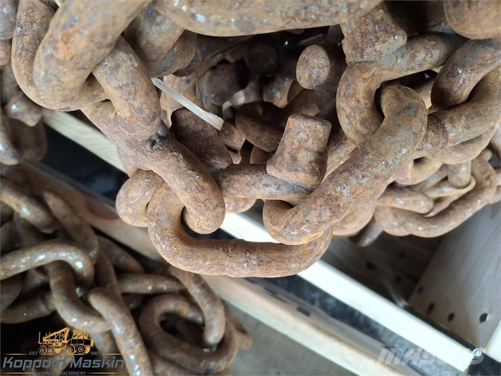 Ofa Matti w 16 3t 700-710x26,5 Used/Beg Cadenas, orugas y chasis
