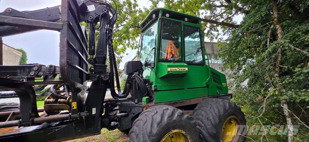 John Deere 1010 D Forwarder