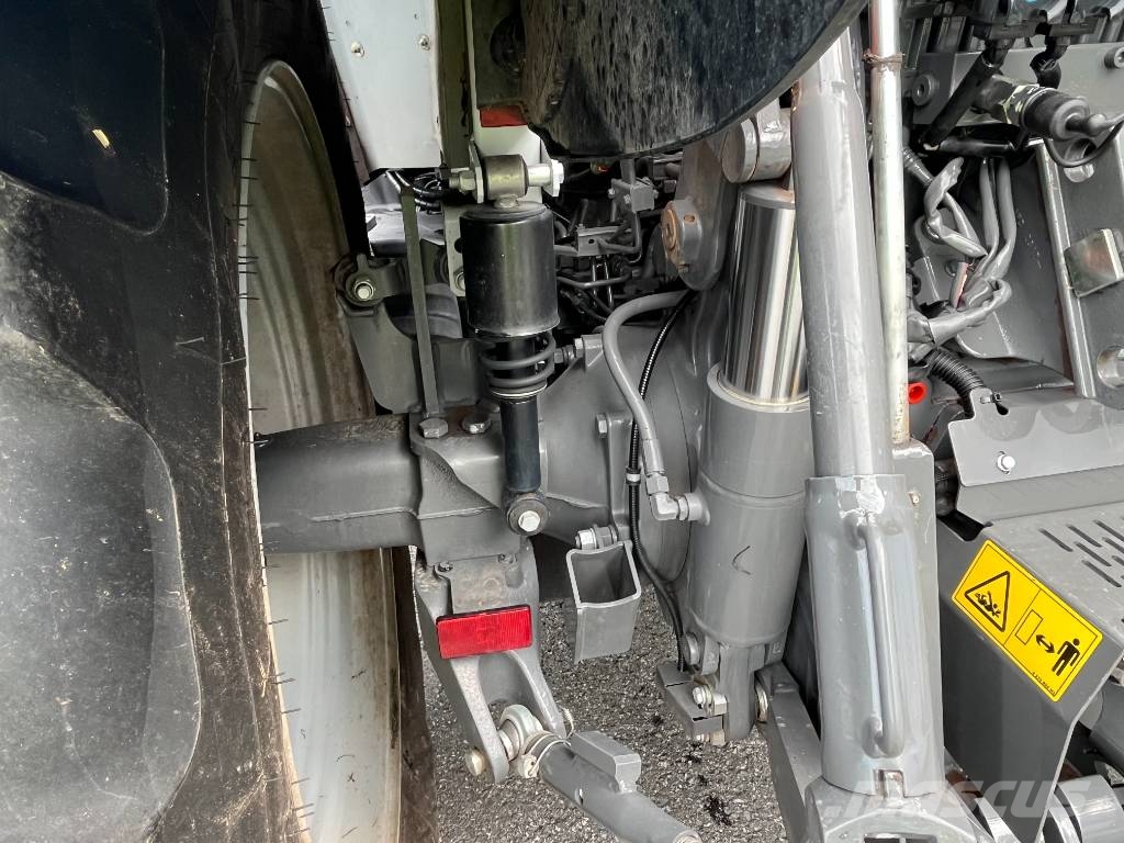 Massey Ferguson 5S.135 Traktorer