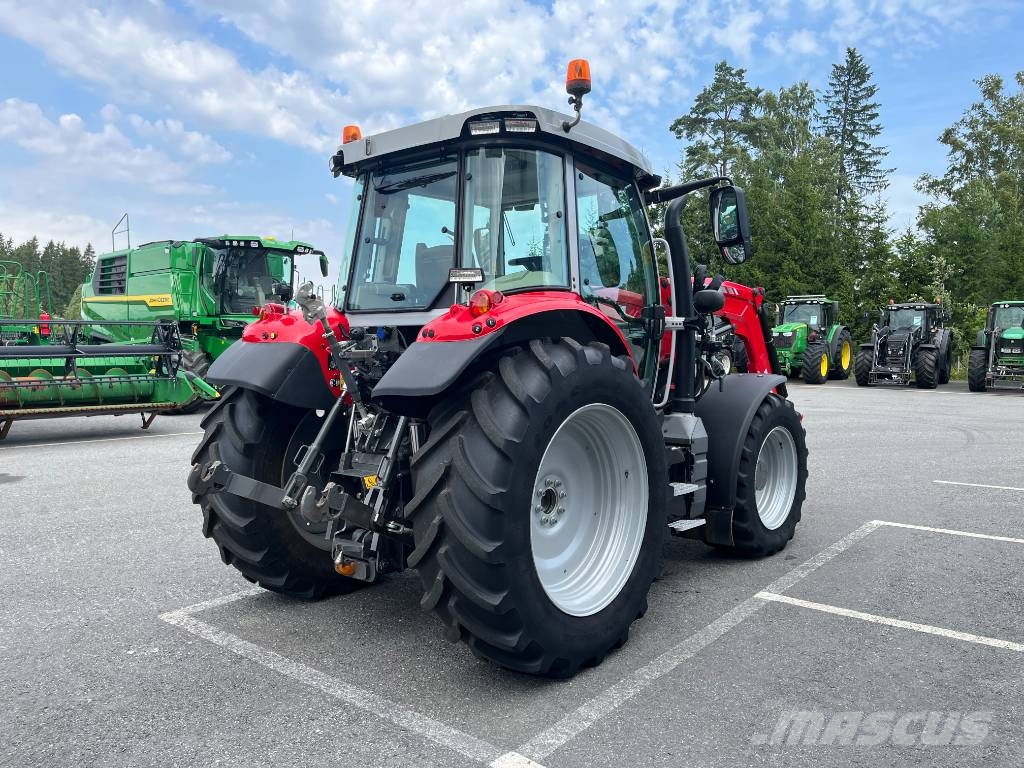 Massey Ferguson 5S.135 Traktorer