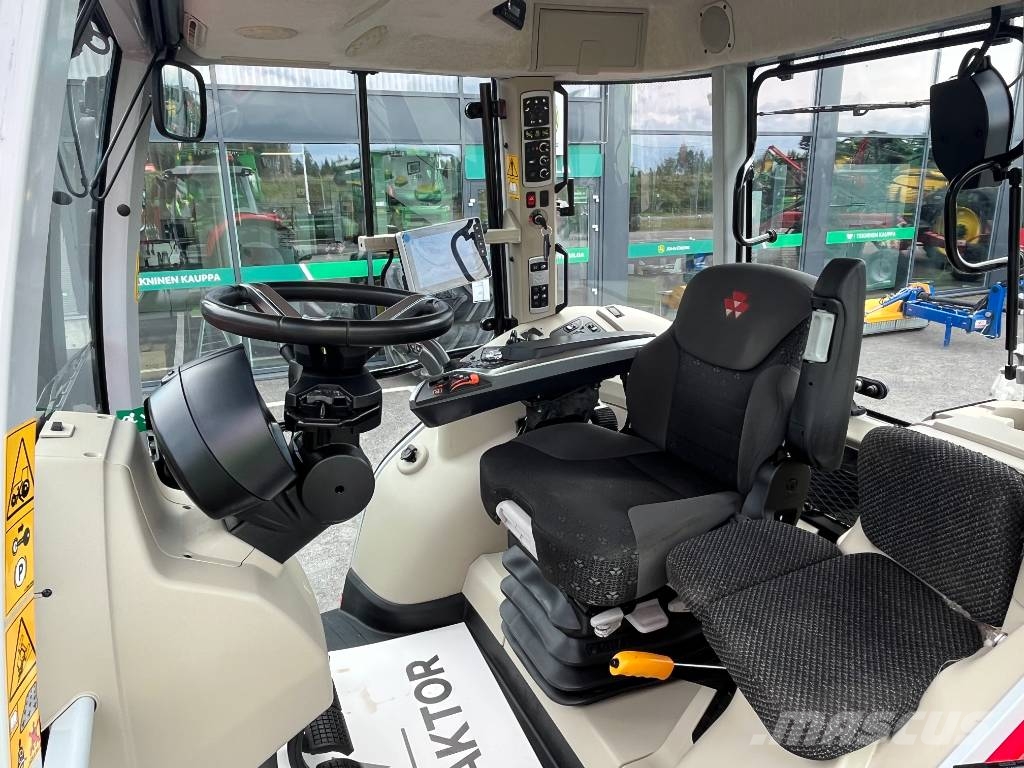 Massey Ferguson 5S.135 Traktorer
