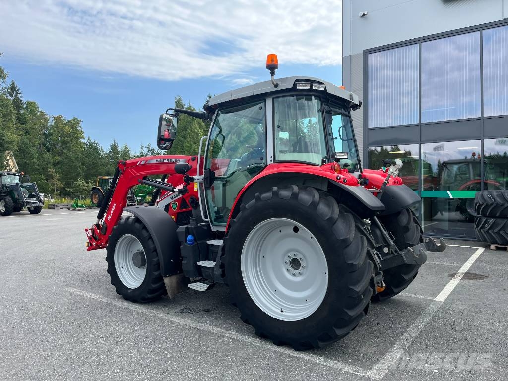 Massey Ferguson 5S.135 Traktorer